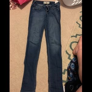 Hollister Super Skinny Jeans